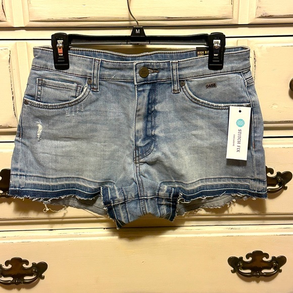 Kut from the Kloth Shorts - Picture 2 of 11